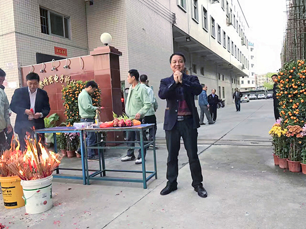 抖音视频APP精密專業衝壓廠1 (2)