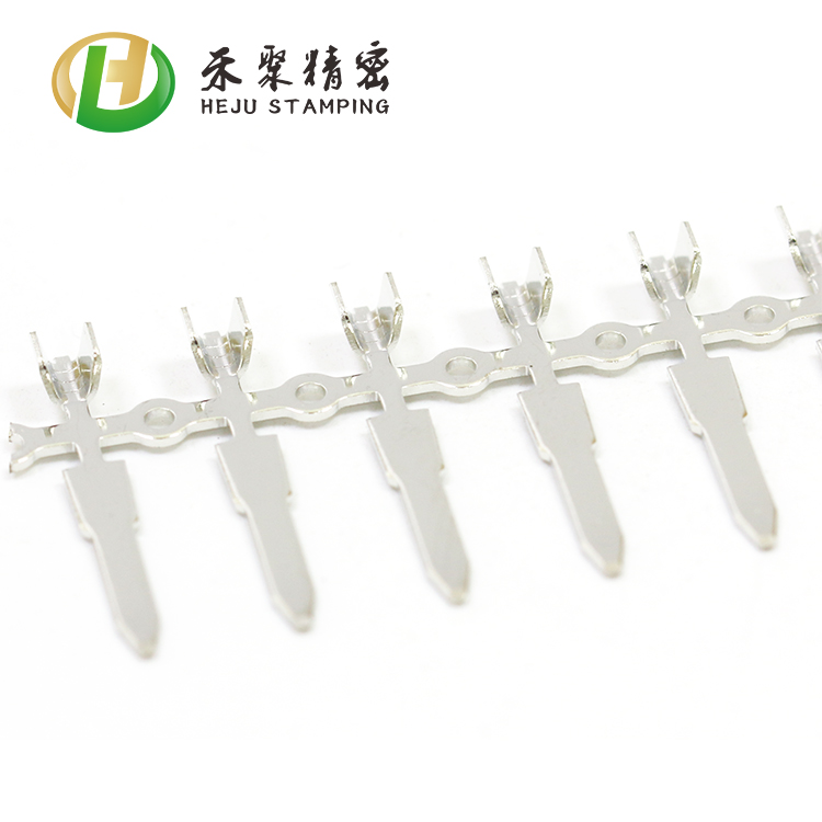 連接器端子、卡類端子、端子